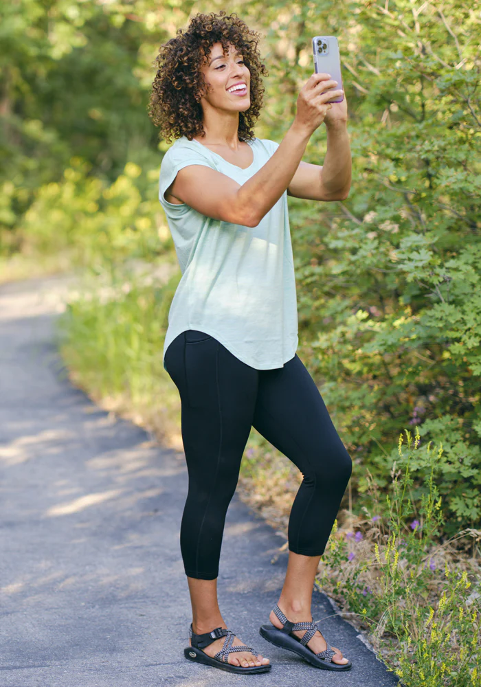 Merino Flex® McKenna Capris -Black - Image 10