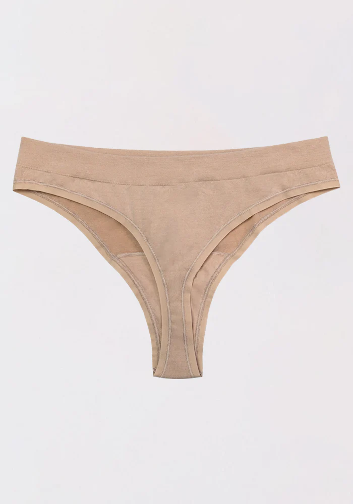 Farrah Thong - Image 4