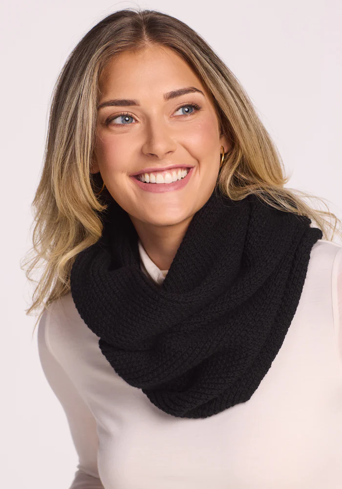 Noelle Infinity Scarf - Black - Image 3